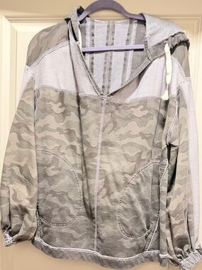 POL Women's Hooded Camouflage Pullover Jacket - Gray & Tan-oversized